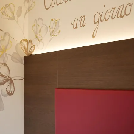 Ristorante Da Tonino 호텔 레카나티